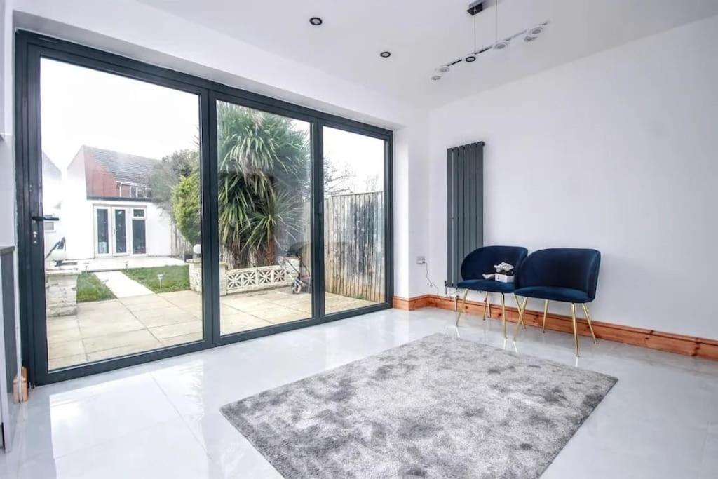 Beautiful Bright Three Bedroom House In Brighton And Hove With Free Parking Extérieur photo