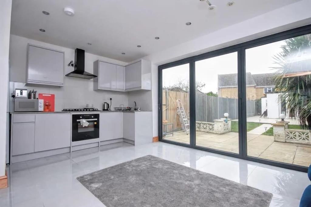 Beautiful Bright Three Bedroom House In Brighton And Hove With Free Parking Extérieur photo